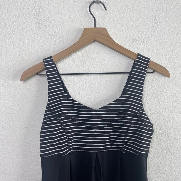 Lululemon Tame Me Tank Top – Size 6 – Black/White Striped – Style W1E66S - Picture 6 of 10